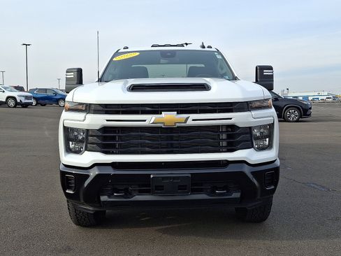 Certified 2024 Chevrolet Silverado 2500 Custom w/ Custom Convenience Package image 2