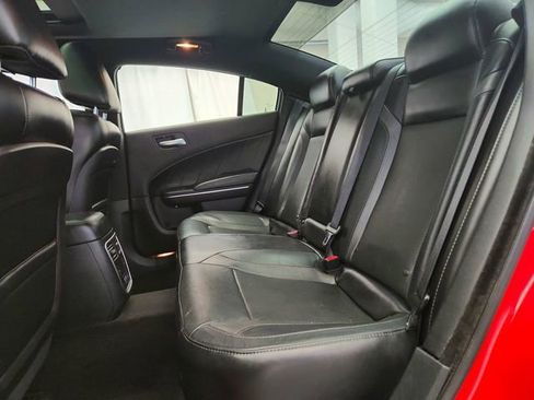 Used 2016 Dodge Charger SXT w/ AWD Plus Group image 28