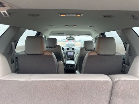 Used 2017 Buick Enclave Leather image 21