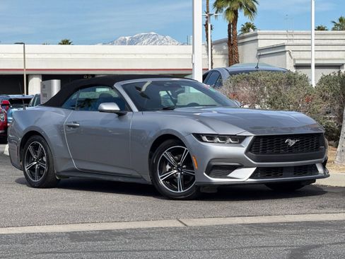Used 2024 Ford Mustang Premium image 9