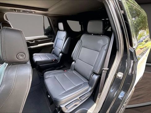 Used 2024 GMC Yukon Denali AWD/4WD image 24
