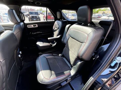 Used 2023 Ford Explorer ST-Line AWD/4WD image 25