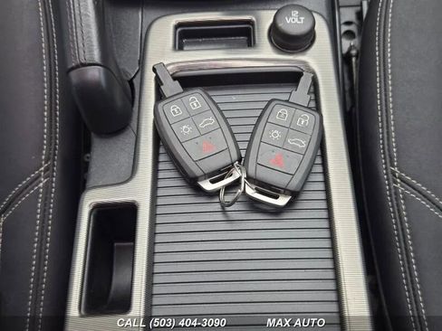 Used 2011 Volvo C30 T5 R-Design image 29