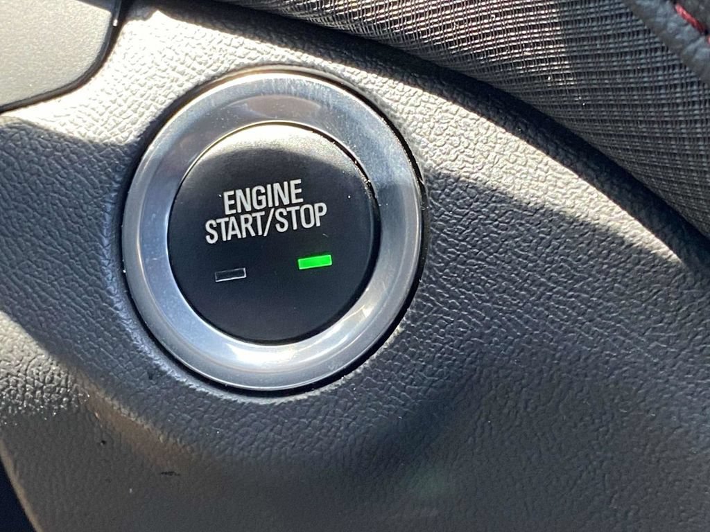 Used 2023 Chevrolet Equinox RS w/ LPO, Floor Liner Package FWD image 28