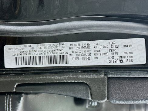 Used 2019 Jeep Grand Cherokee Altitude image 37