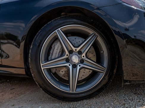 Used 2017 Mercedes-Benz E 300 image 13