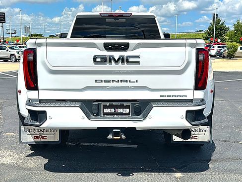 Used 2024 GMC Sierra 3500 Denali Ultimate AWD/4WD image 7