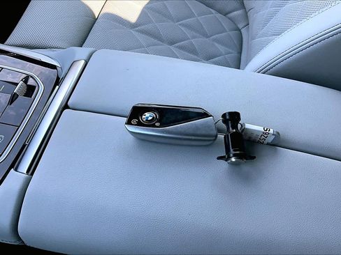 Certified 2025 BMW X7 xDrive40i image 14