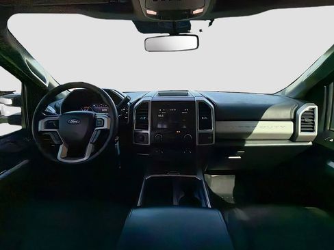 Used 2018 Ford F250 Lariat w/ Chrome Package image 15