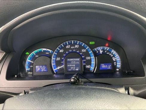Used 2012 Toyota Camry LE FWD image 24
