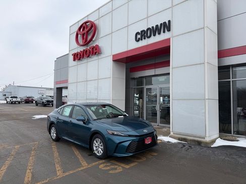 New 2026 Toyota Camry LE image 1