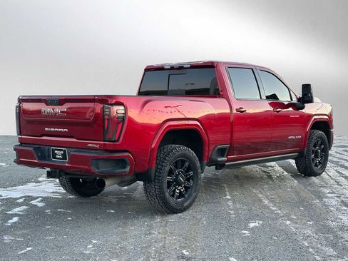 Used 2024 GMC Sierra 2500 AT4 w/ AT4 Premium Plus Package image 3