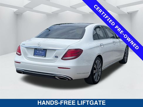 Used 2020 Mercedes-Benz E 350 Sedan image 5