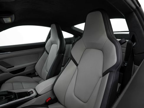 Certified 2026 Porsche 911 Carrera GTS RWD image 26