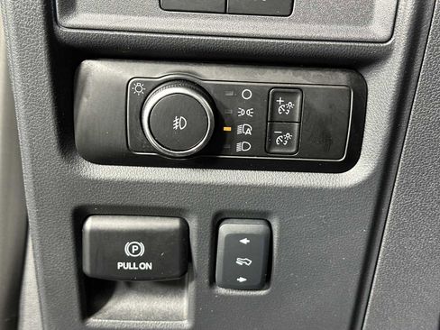 Certified 2024 Ford Expedition Limited image 25