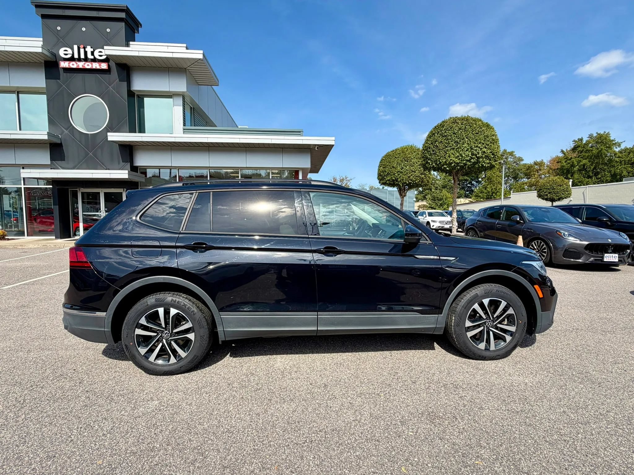 Used 2022 Volkswagen Tiguan S AWD/4WD image 8