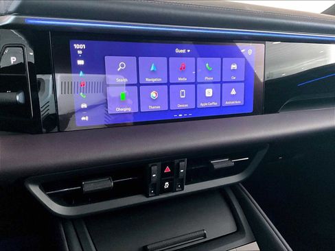 Used 2025 Porsche Macan Electric image 19