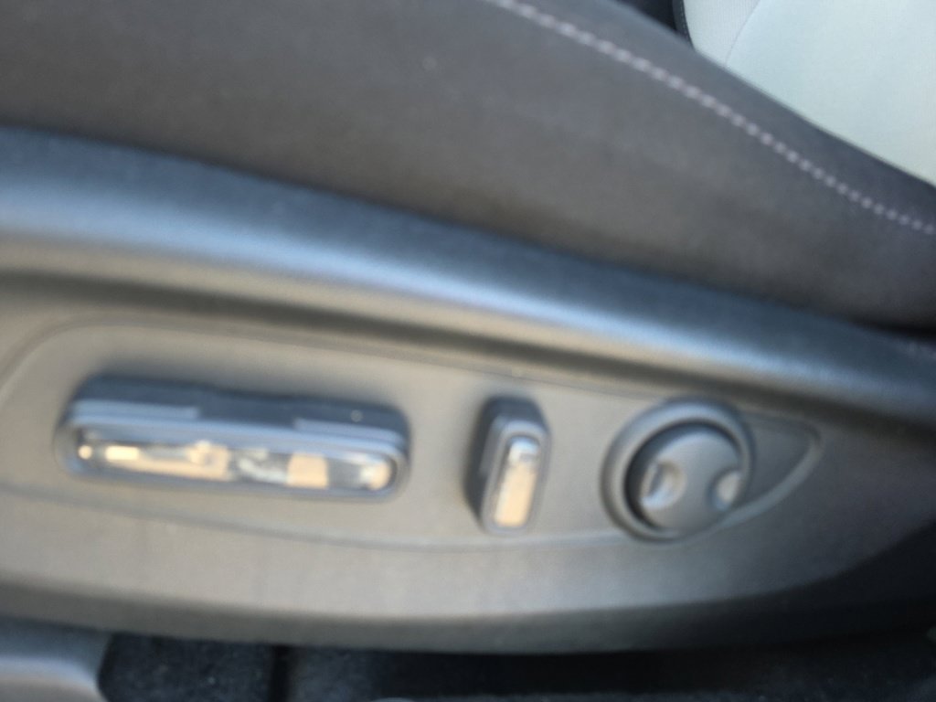 Certified 2025 Honda CR-V EX image 13
