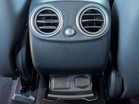 Certified 2022 Mercedes-Benz GLC 300 image 16