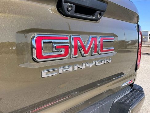 Used 2023 GMC Canyon AT4 w/ AT4 Premium Package image 27