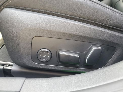 Used 2025 BMW 430i w/ Premium Package image 18