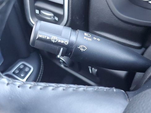 Used 2024 RAM 2500 Big Horn w/ Sport Appearance Package image 14