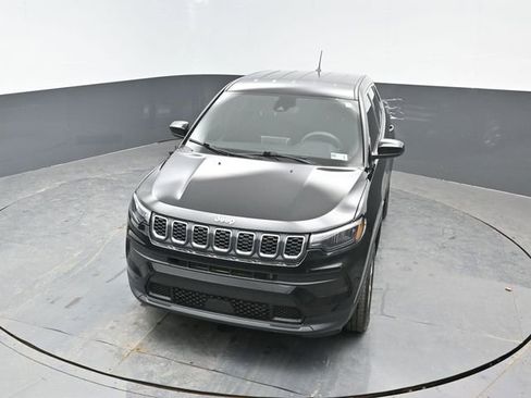 Used 2025 Jeep Compass Sport AWD/4WD image 18