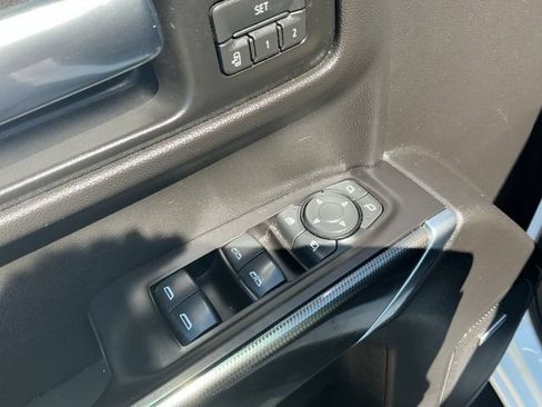 Used 2019 GMC Sierra 1500 AT4 w/ AT4 Premium Package AWD/4WD image 18