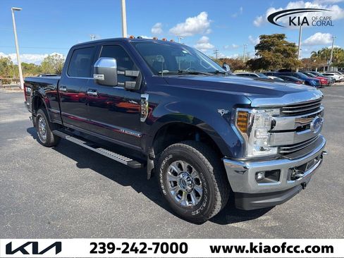 Used 2018 Ford F250 Lariat w/ Chrome Package image 5