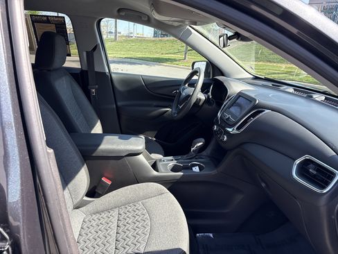 Used 2023 Chevrolet Equinox LT image 23