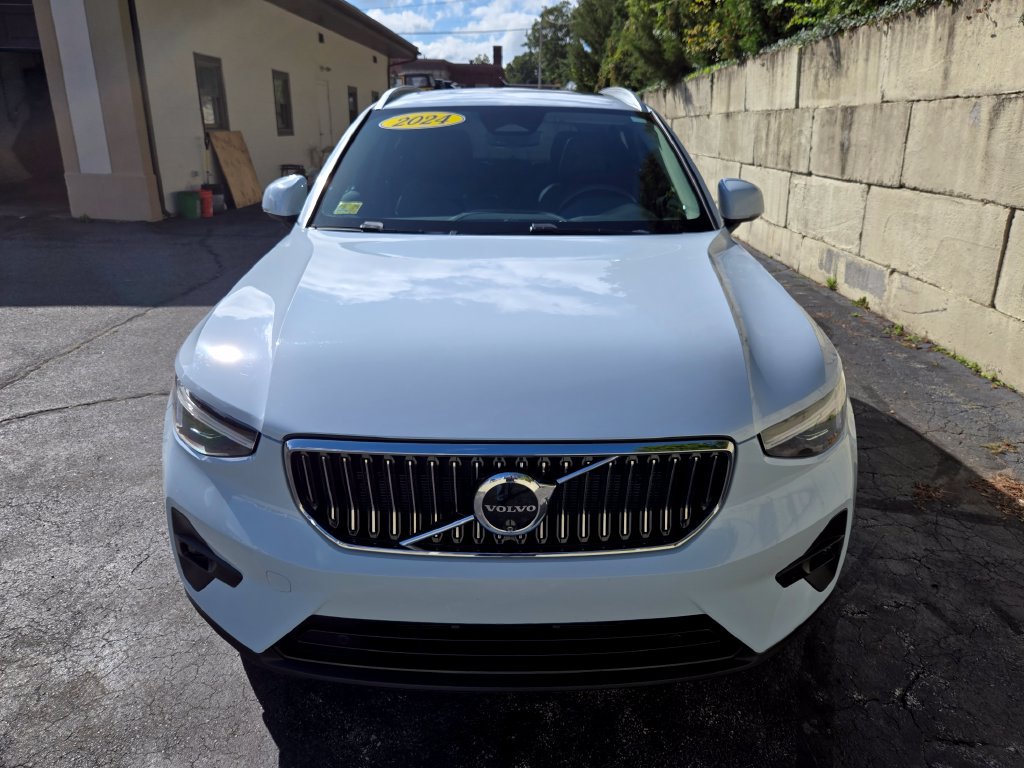 Used 2024 Volvo XC40 B5 Plus w/ Protection Package Premier AWD/4WD image 59