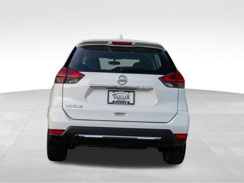 Used 2019 Nissan Rogue SV image 7