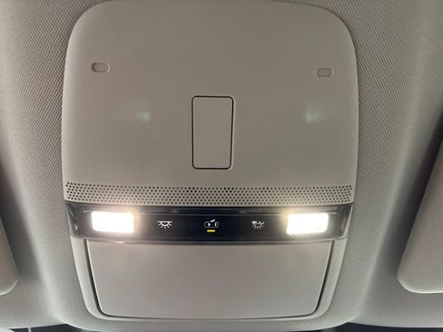 Used 2025 Nissan Murano SV AWD/4WD image 24