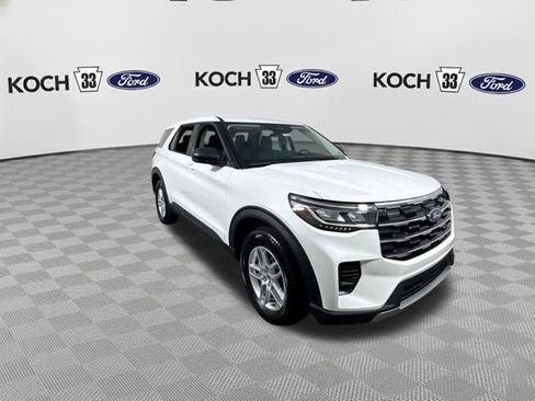 New 2026 Ford Explorer Active image 2