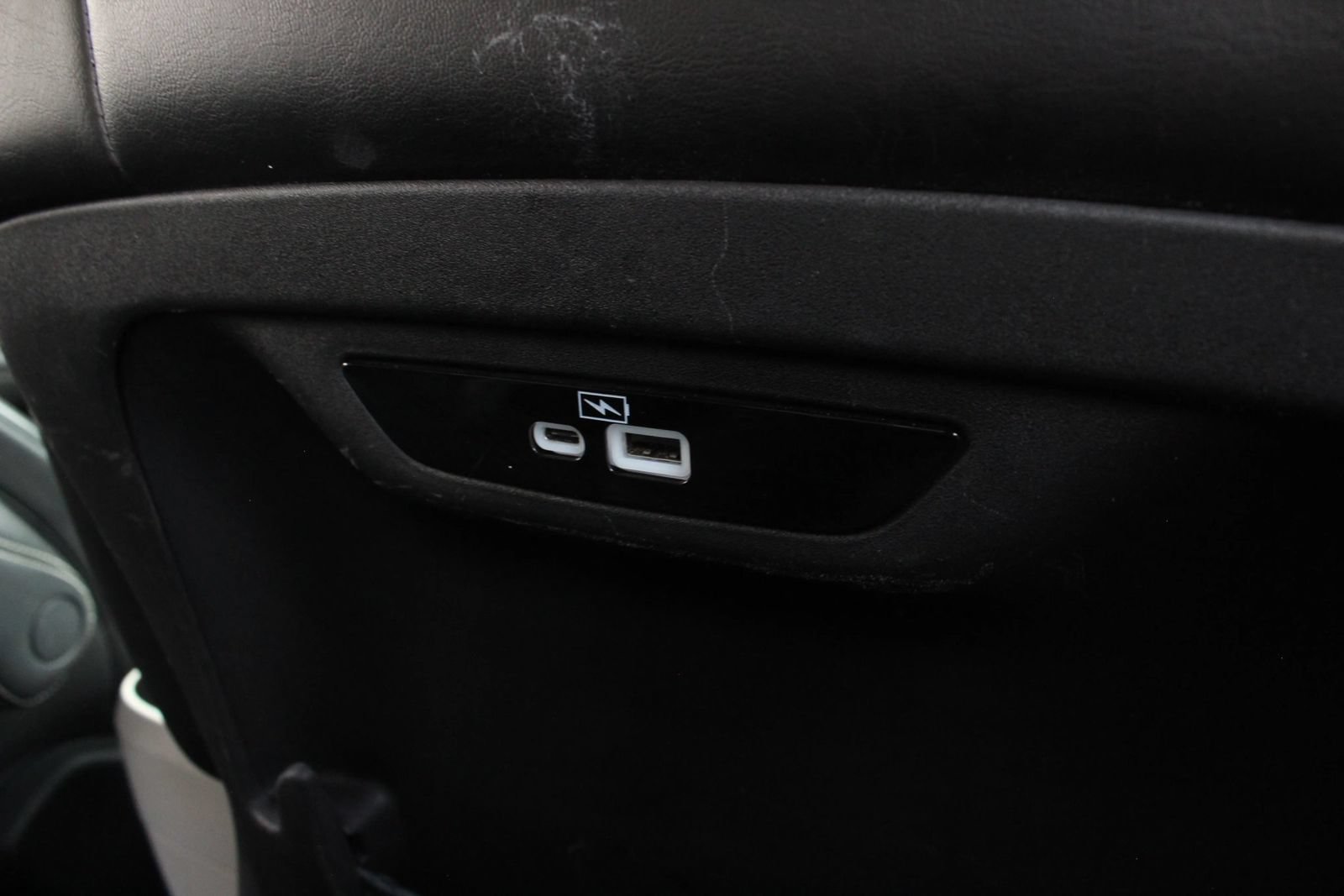 Used 2023 Chrysler Pacifica Touring-L FWD image 23