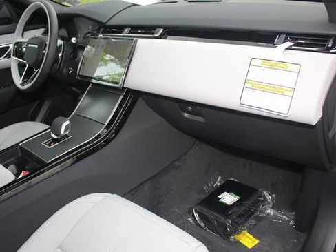 New 2026 Land Rover Range Rover Velar S image 24
