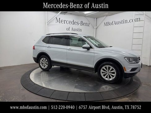 Used 2018 Volkswagen Tiguan SE FWD image 1