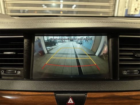 Used 2018 Kia Cadenza Technology image 25
