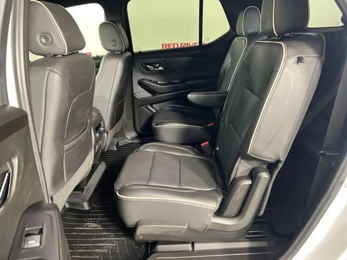 Used 2022 Chevrolet Traverse Premier w/ LPO, Cargo Package image 23