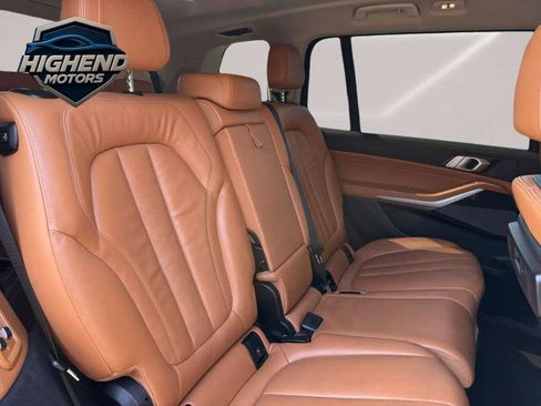 Used 2021 BMW X7 xDrive40i w/ Premium Package image 21