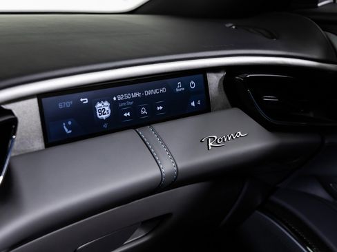 Used 2024 Ferrari Roma image 32