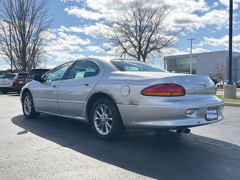 Used 2001 Chrysler LHS image 10