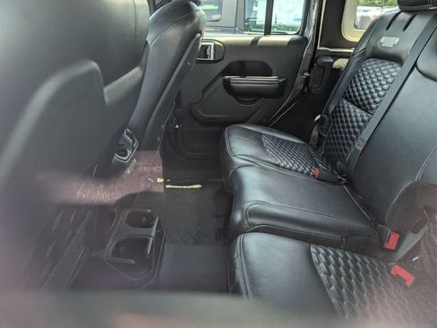 Used 2019 Jeep Wrangler Unlimited Rubicon AWD/4WD image 7