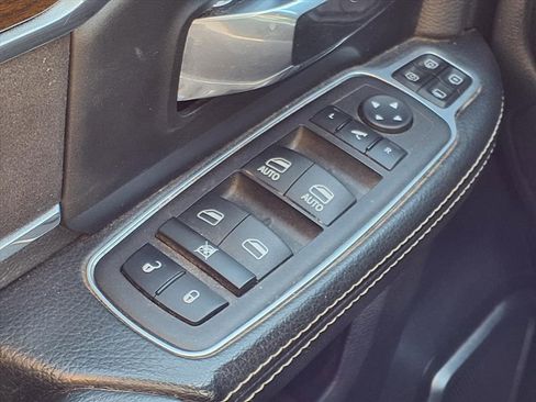 Used 2024 RAM 3500 Laramie image 18