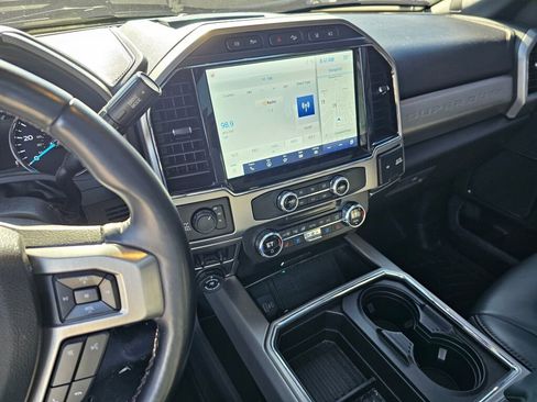 Used 2022 Ford F350 Platinum w/ FX4 Off-Road Package AWD/4WD image 25