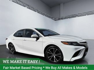 Used 2019 Toyota Camry SE video 1