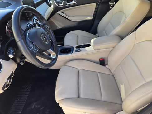 Used 2019 Mercedes-Benz GLA 250 image 22