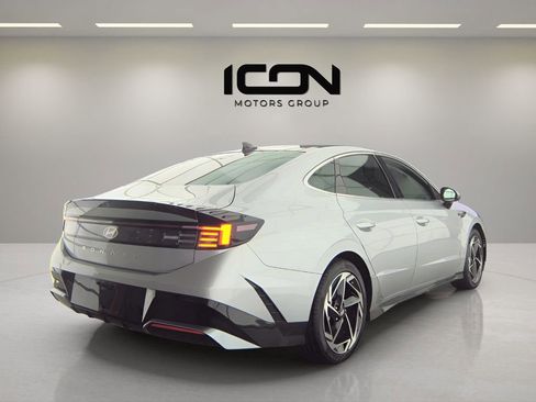 Used 2024 Hyundai Sonata SEL w/ Convenience Package image 3