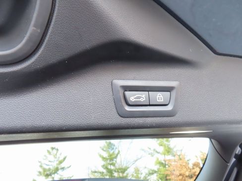 Used 2019 BMW X5 xDrive40i w/ Executive Package image 40