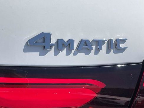 New 2026 Mercedes-Benz GLC 300 4MATIC image 11